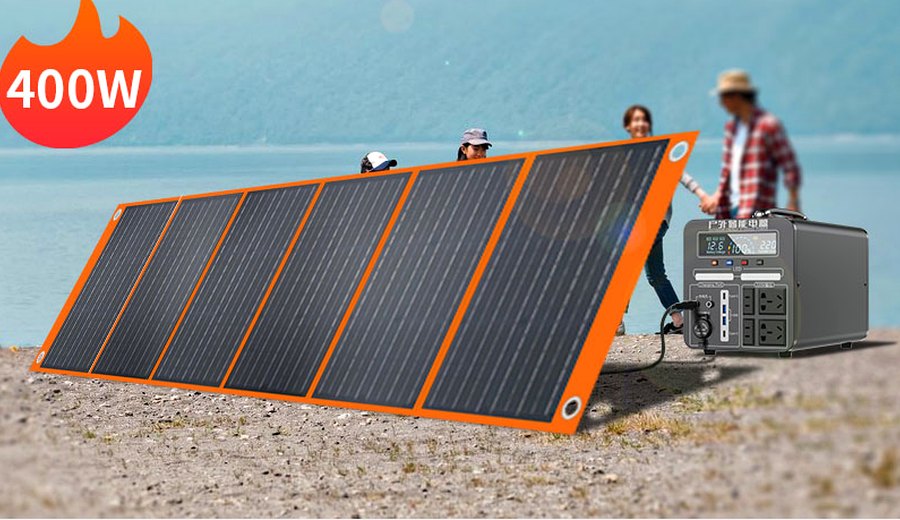 Folding solar panel